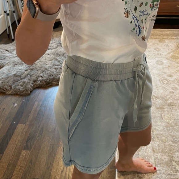 Dance & Marvel Stone Washed Bandana Pocket Terry Shorts - Picture 3 of 10